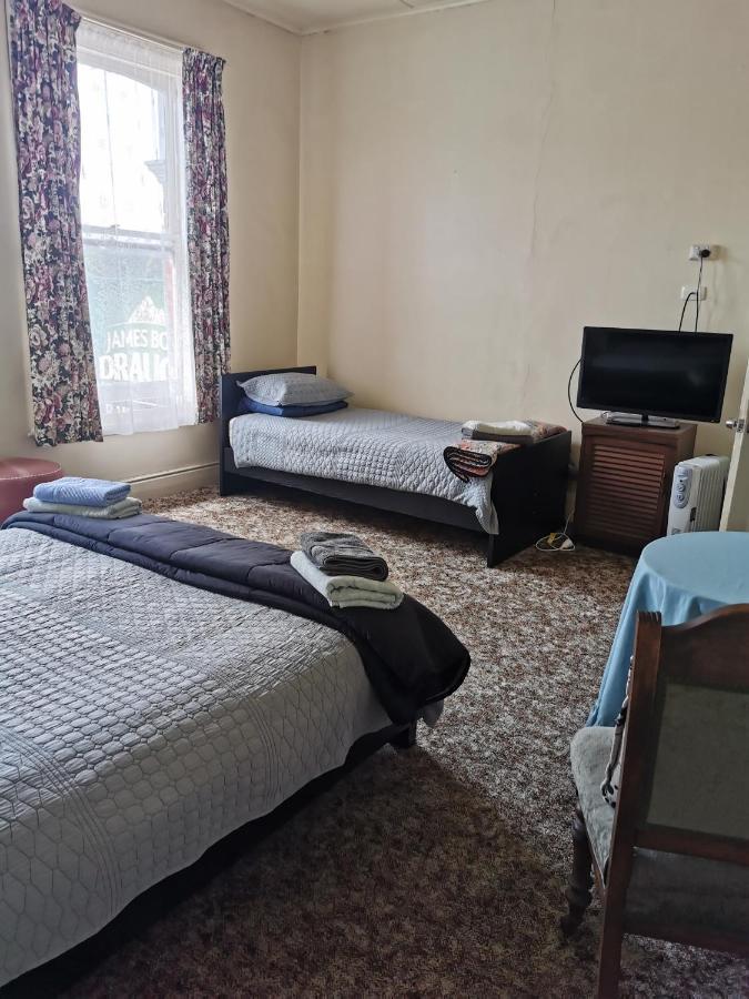 Railton Hotel - Heritage Pub Accommodation 外观 照片